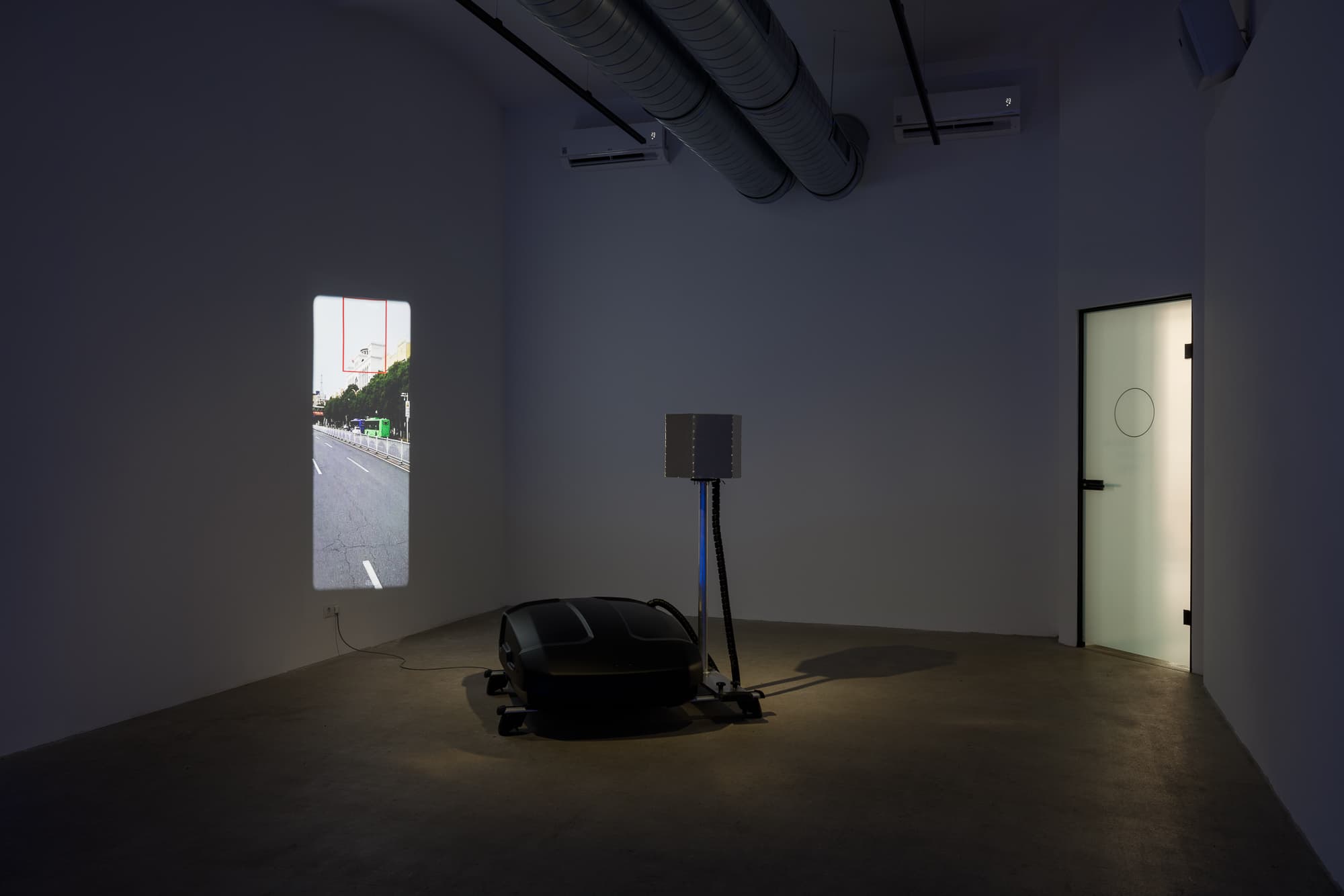 Total View exhibition view 5